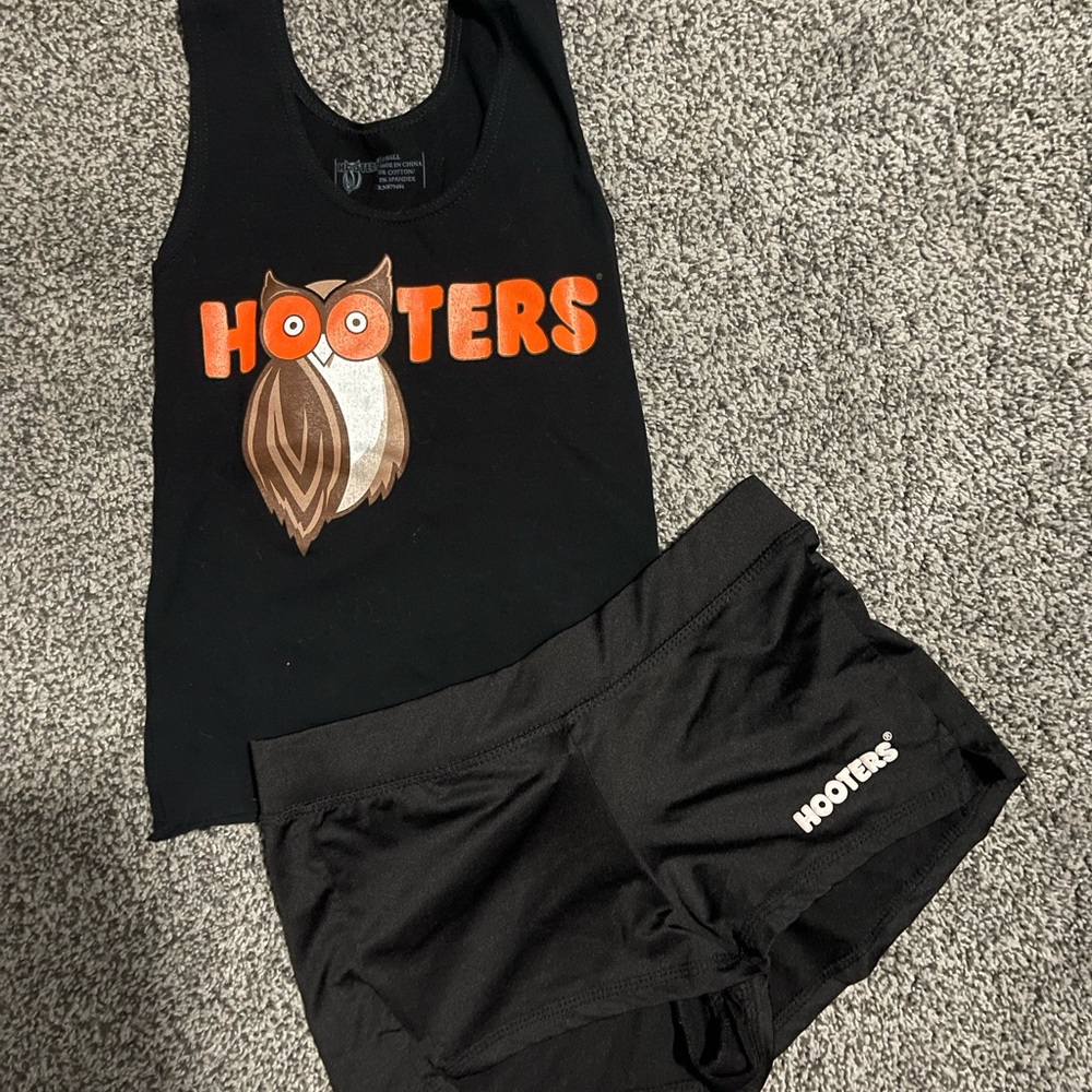 Hooters costume